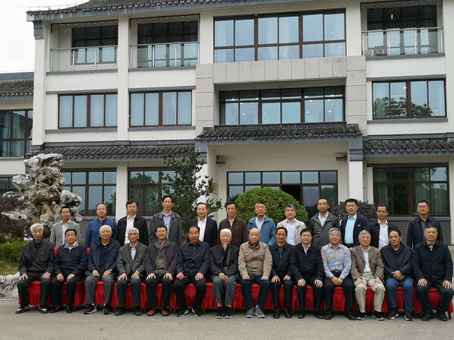 2评估专家委员会评估会议后合影.jpg